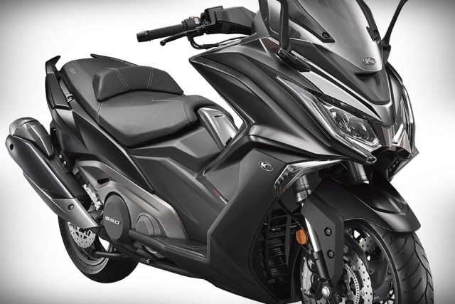 kymco maxi skuter ak 550i abs lavado hr 04 – kopija – kopija