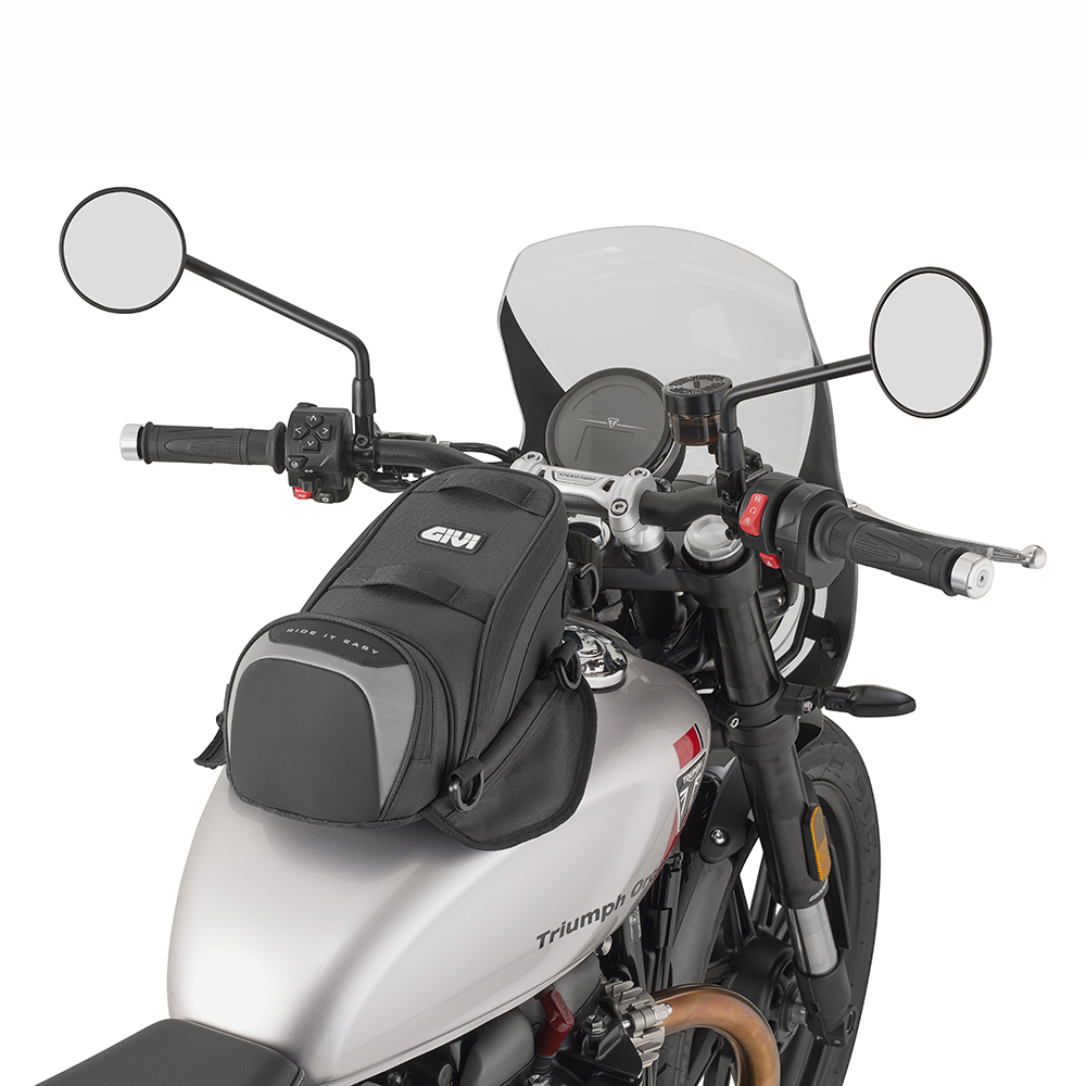 EASY tank bag mounted on givi triumph speedtwin